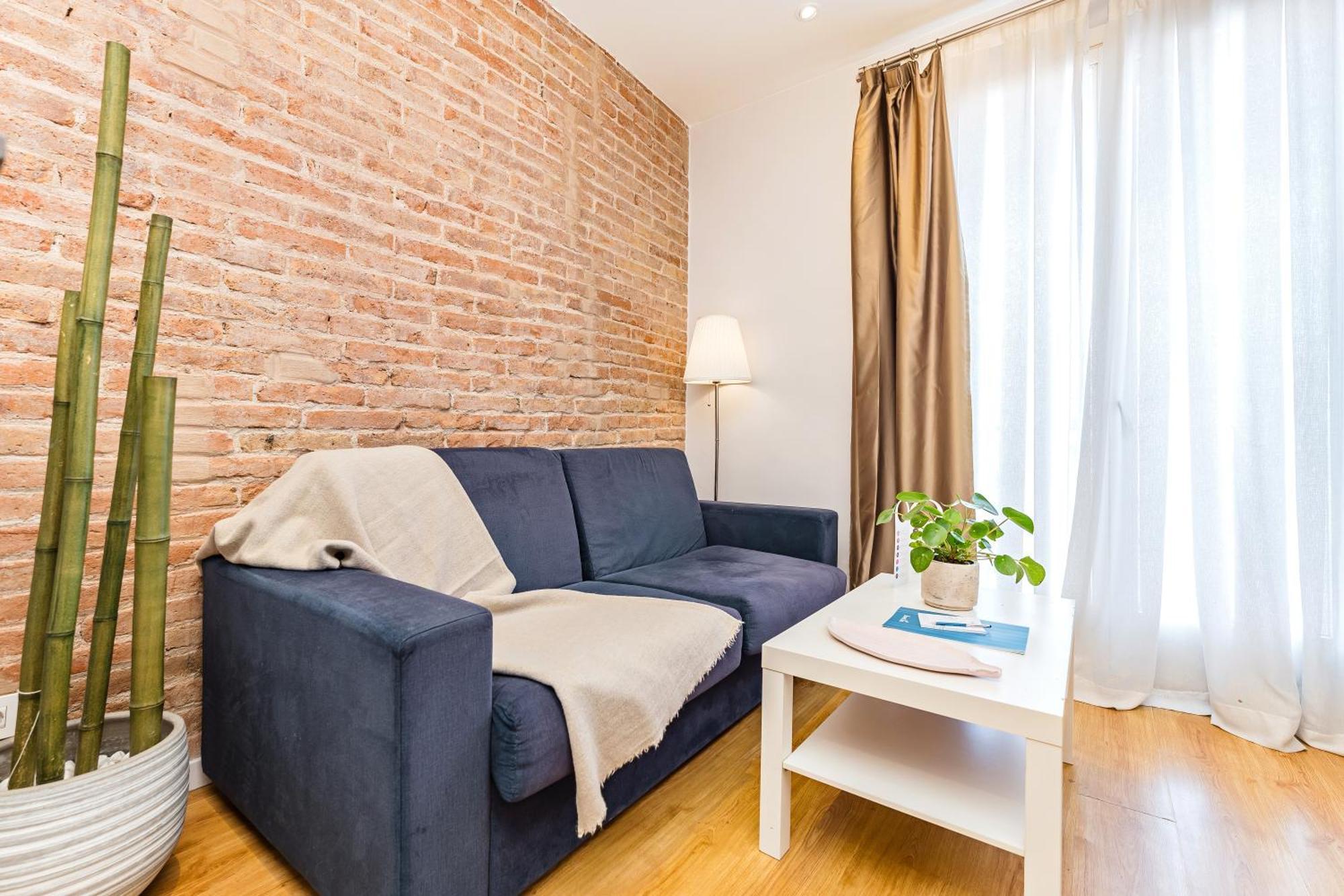Sweett - Villarroel Barcelona Rum bild